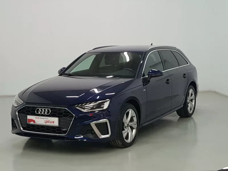 AUDI A4 AVANT Hibrido 2023 segunda-mano Jaén