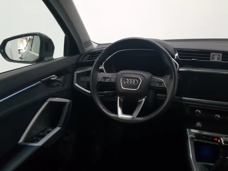 AUDI Q3 Gasolina 2019 segunda-mano Jaén