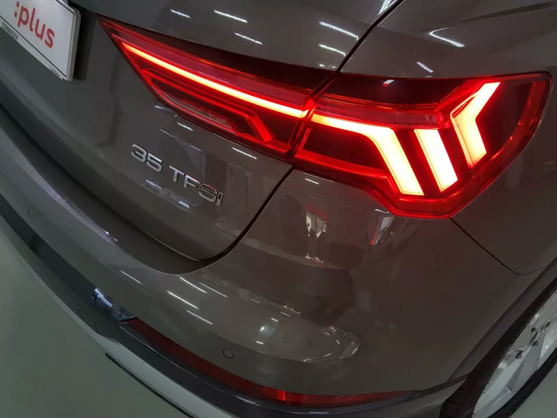 AUDI Q3 Gasolina 2019 segunda-mano Jaén