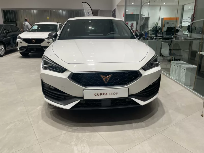 CUPRA LEON Gasolina 2024 km 0 Jaén