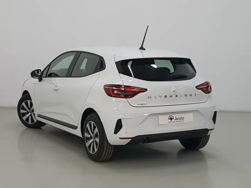 MITSUBISHI COLT Gasolina 2024 segunda-mano Jaén