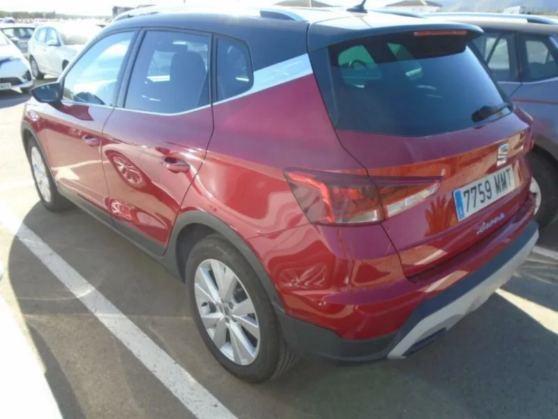 SEAT ARONA Gasolina 2024 segunda-mano Jaén