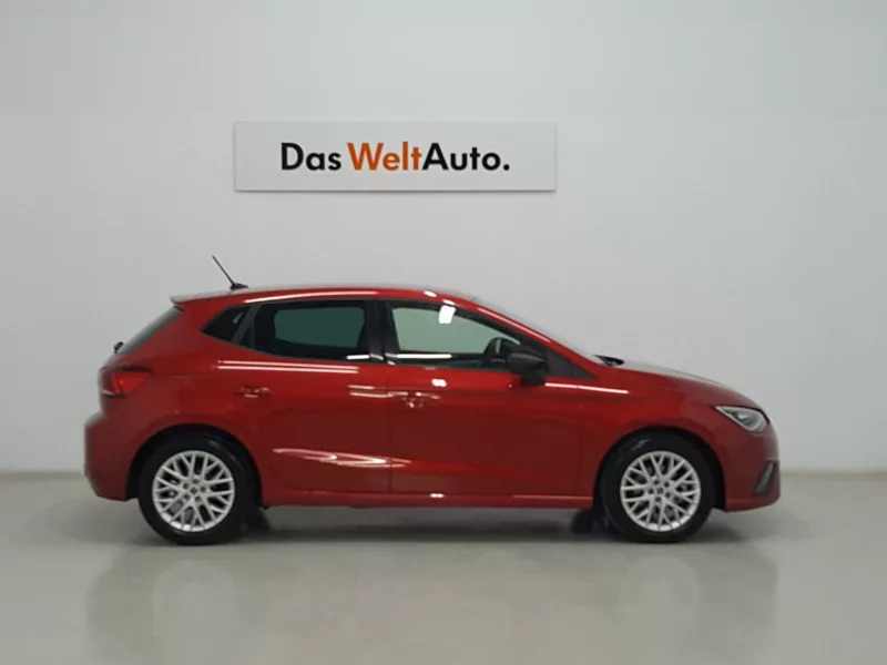 SEAT IBIZA Gasolina 2023 segunda-mano Jaén