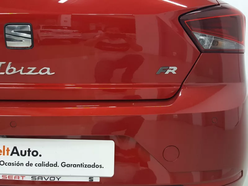 SEAT IBIZA Gasolina 2023 segunda-mano Jaén