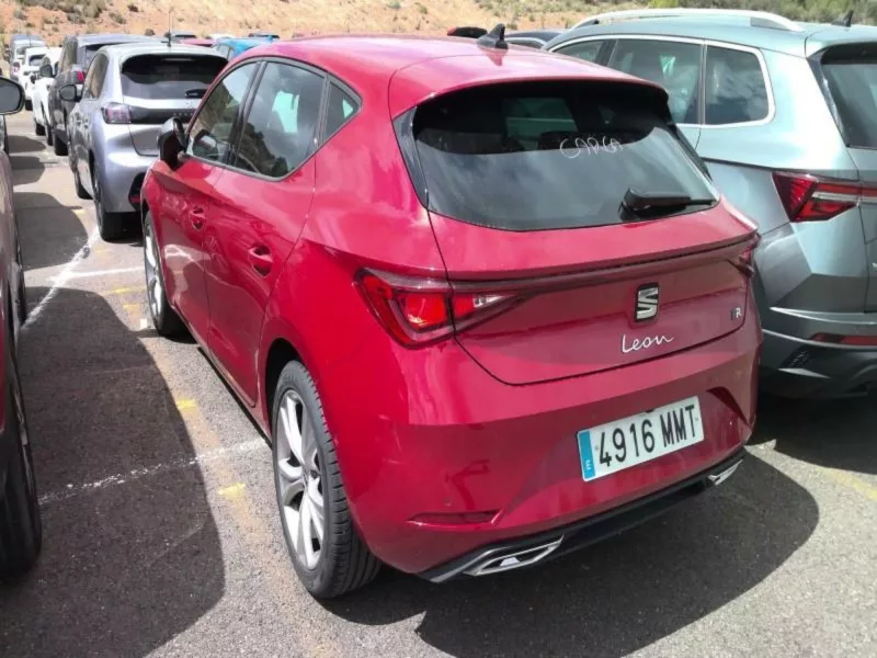 SEAT LEON Hibrido 2024 segunda-mano Jaén