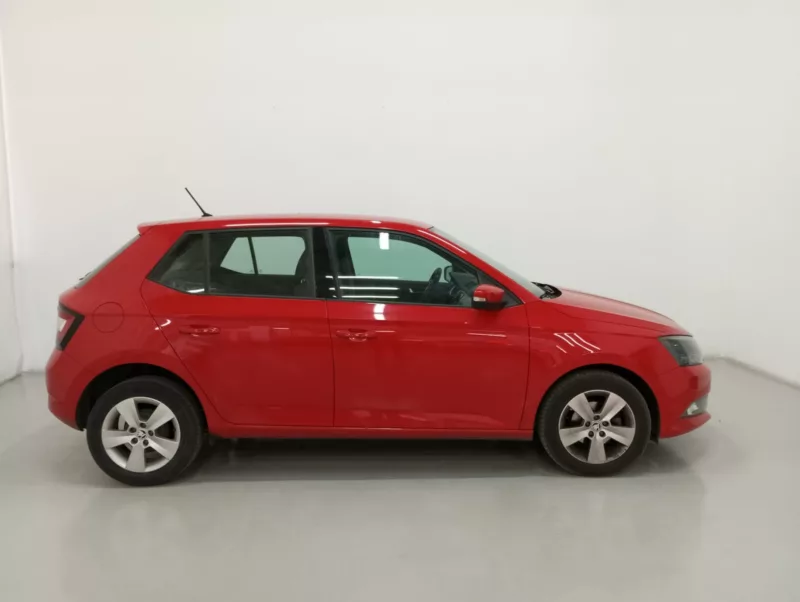 SKODA FABIA Gasolina 2018 segunda-mano Jaén