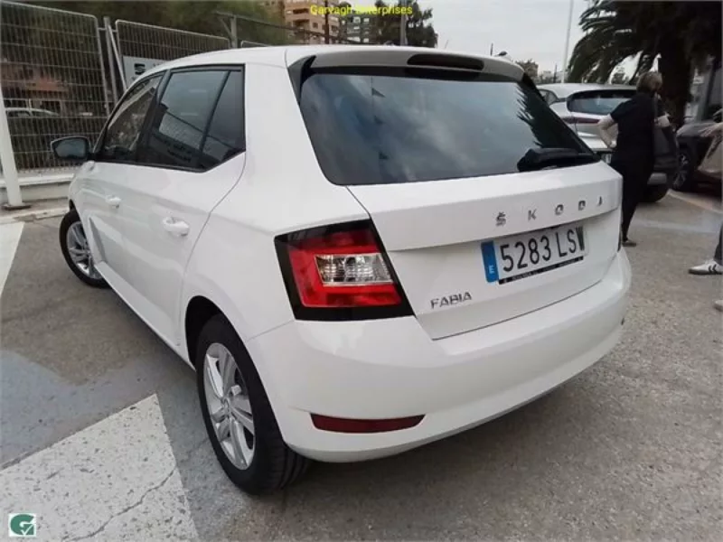 SKODA FABIA Gasolina 2021 segunda-mano Jaén