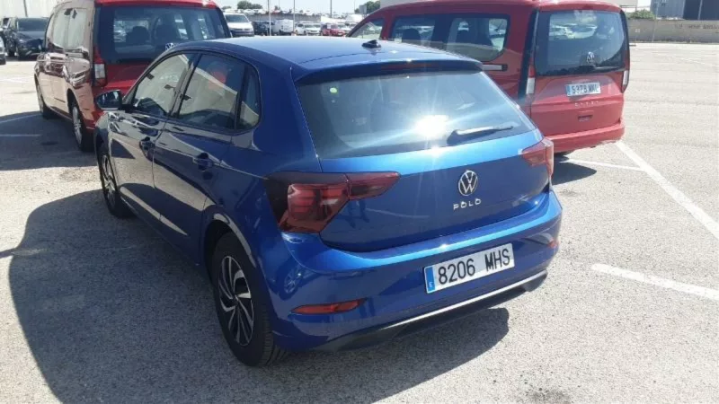 VOLKSWAGEN POLO Gasolina 2023 segunda-mano Jaén