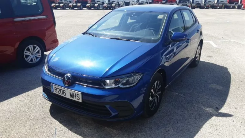 VOLKSWAGEN POLO Gasolina 2023 segunda-mano Jaén