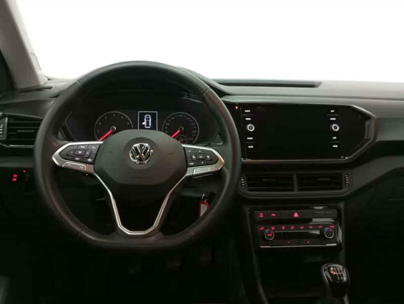 VOLKSWAGEN T-CROSS Gasolina 2020 segunda-mano Jaén