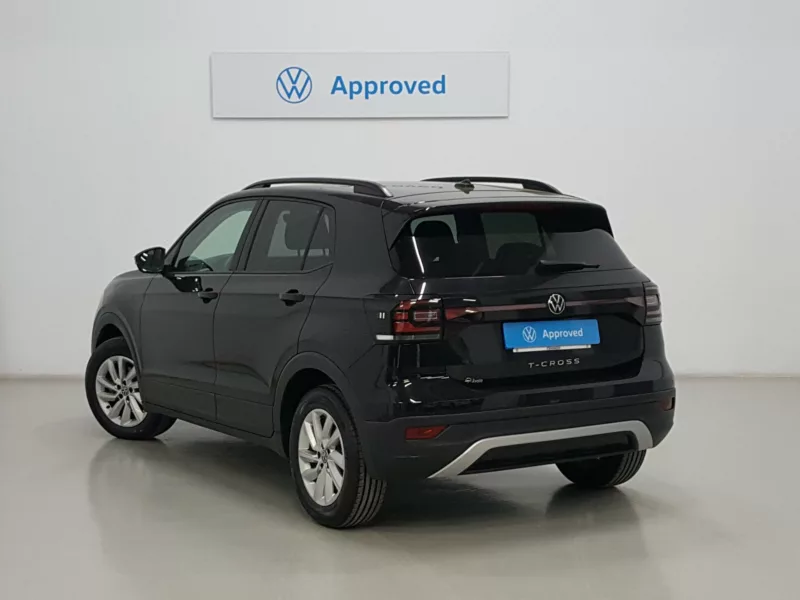 VOLKSWAGEN T-CROSS Gasolina 2023 segunda-mano Jaén