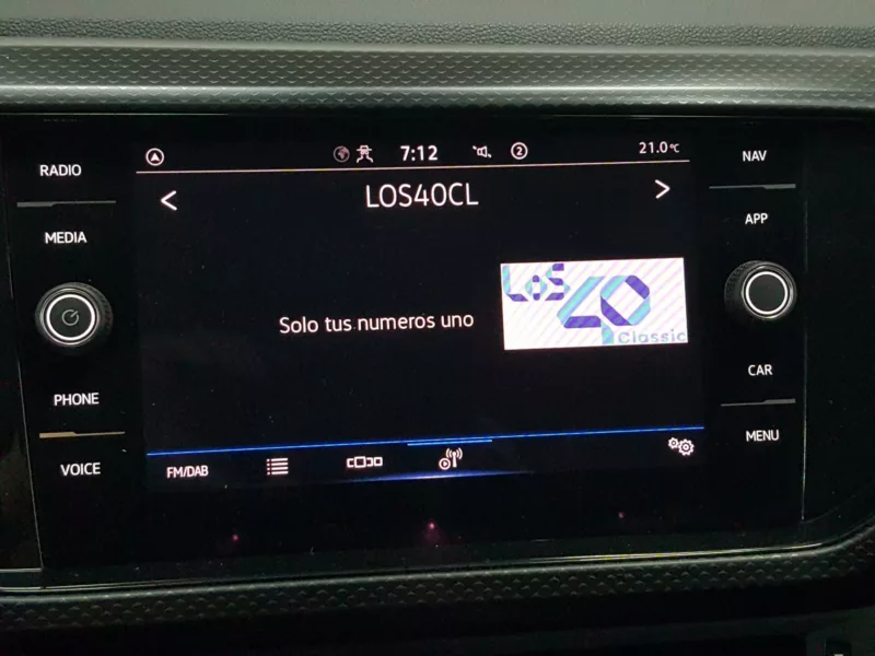 VOLKSWAGEN T-CROSS Gasolina 2023 segunda-mano Jaén