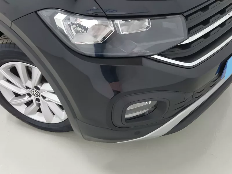 VOLKSWAGEN T-CROSS Gasolina 2023 segunda-mano Jaén