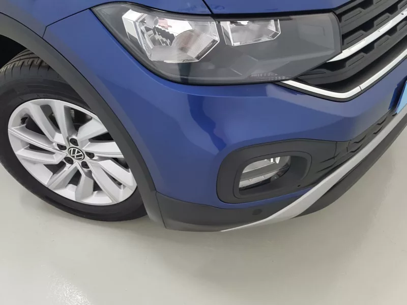 VOLKSWAGEN T-CROSS Gasolina 2023 segunda-mano Jaén