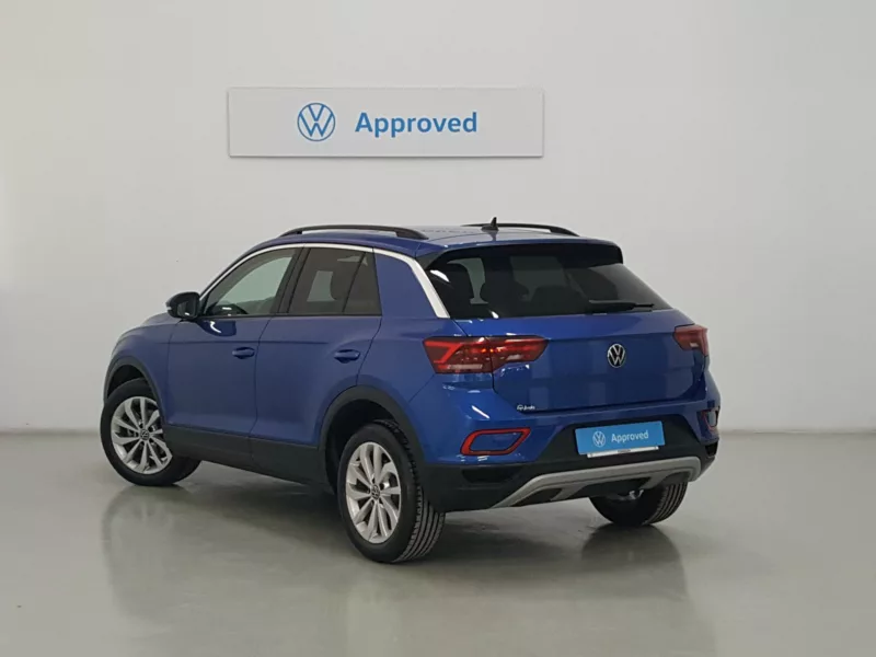 VOLKSWAGEN T-ROC Gasolina 2023 segunda-mano Jaén