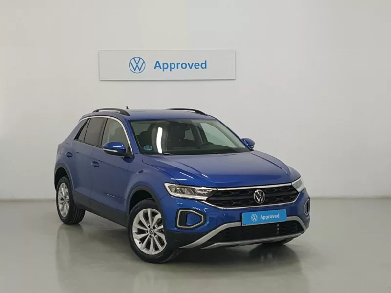 VOLKSWAGEN T-ROC Gasolina 2023 segunda-mano Jaén