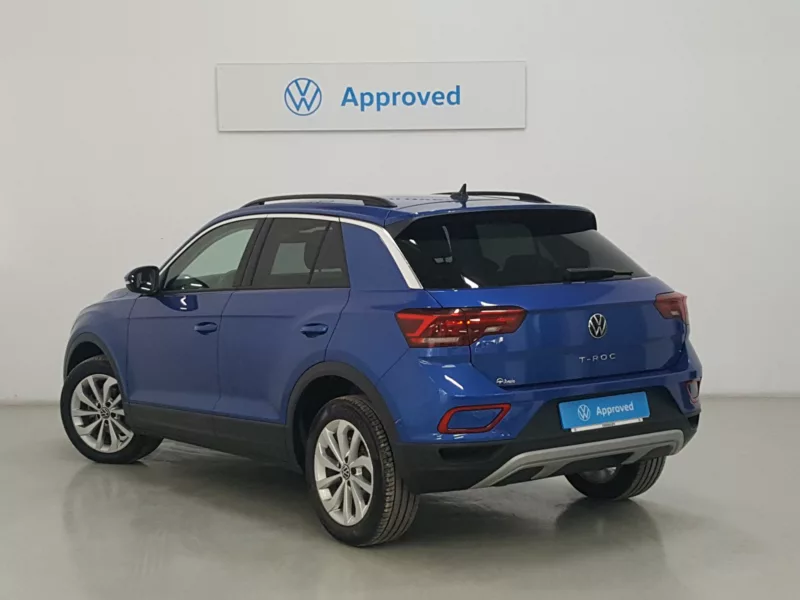 VOLKSWAGEN T-ROC Gasolina 2023 segunda-mano Jaén