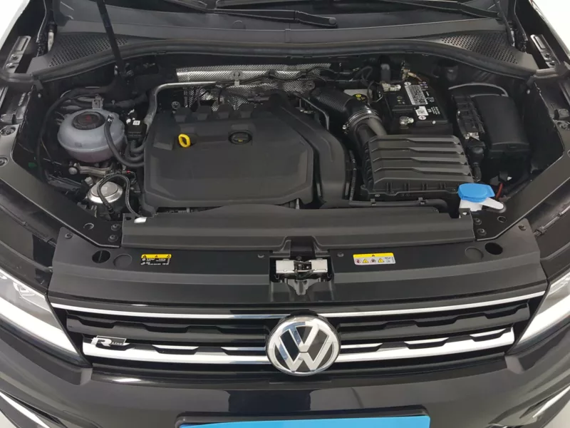 VOLKSWAGEN TIGUAN Gasolina 2020 segunda-mano Jaén