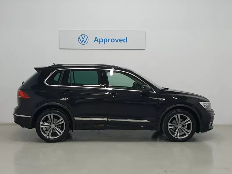 VOLKSWAGEN TIGUAN Gasolina 2020 segunda-mano Jaén