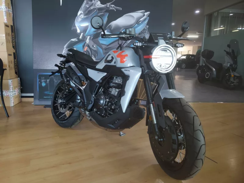 ZONTES GK 350 Gasolina nuevo entrega inmediata Granada