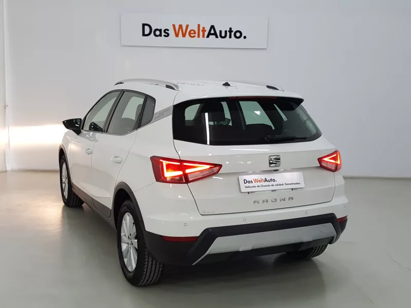 SEAT ARONA Gasolina 2018 segunda-mano Granada