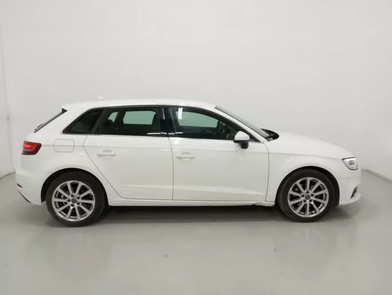 AUDI A3 SPORTBACK Diesel 2018 segunda-mano Jaén