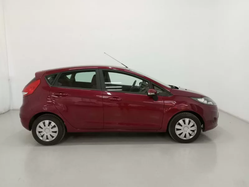 FORD FIESTA Diesel 2011 segunda-mano Jaén