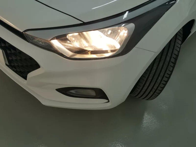 HYUNDAI I20 Gasolina 2020 segunda-mano Jaén