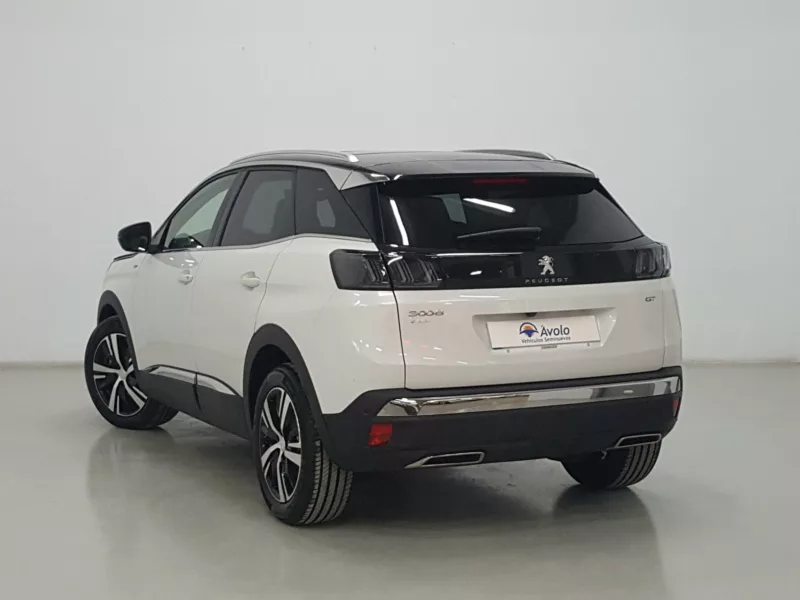 PEUGEOT 3008 Gasolina 2023 segunda-mano Jaén