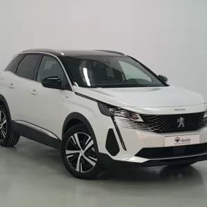 PEUGEOT 3008 Gasolina 2023 segunda-mano Jaén