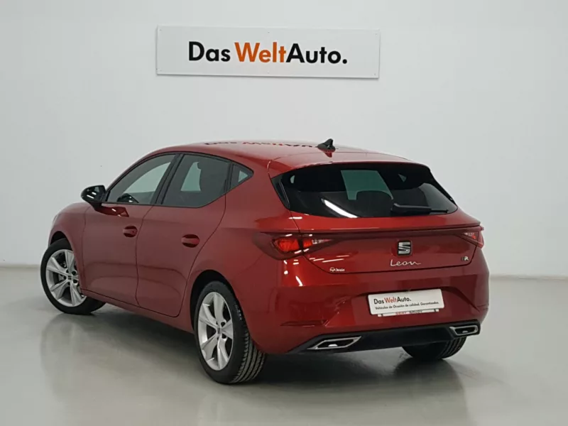 SEAT LEON Hibrido 2024 segunda-mano Jaén