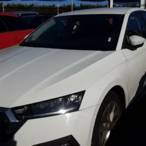 SKODA OCTAVIA Diesel 2023 segunda-mano Jaén