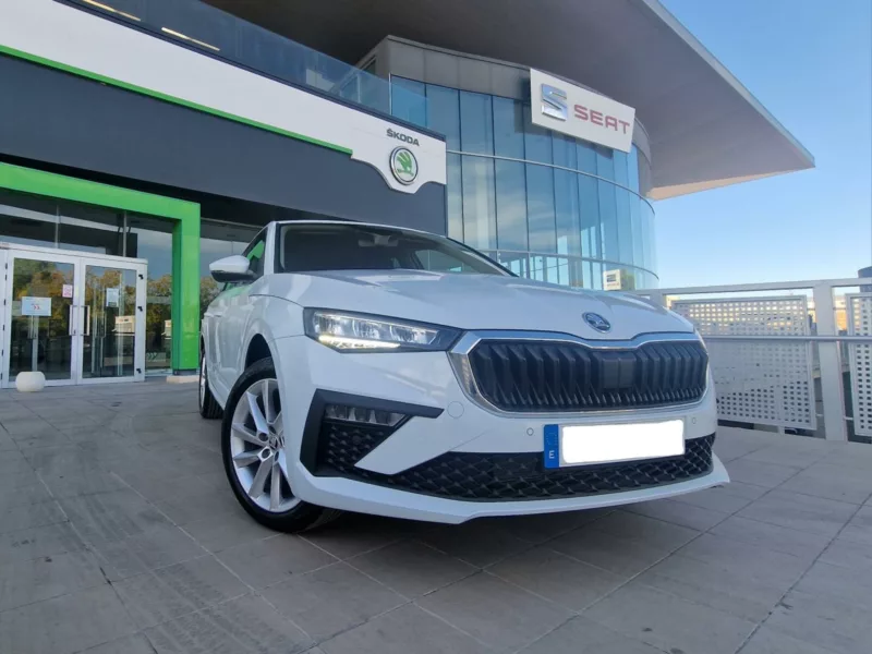 SKODA SCALA Gasolina 2024 km 0 Jaén