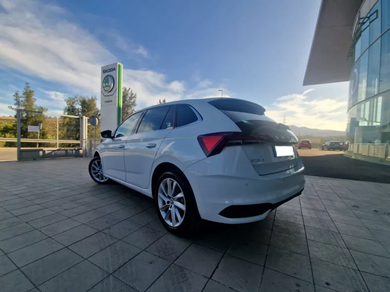 SKODA SCALA Gasolina 2024 km 0 Jaén