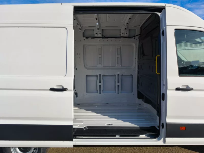 VOLKSWAGEN CRAFTER FURGON Diesel 2024 km 0 Jaén