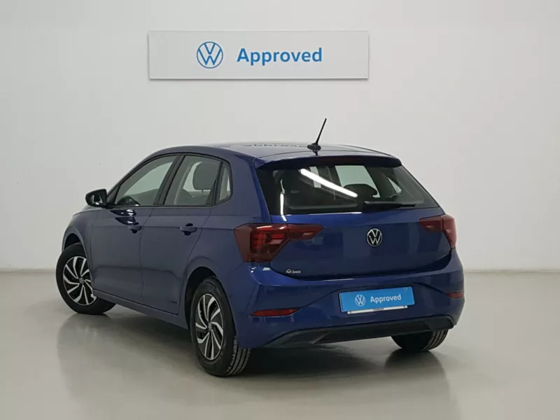 VOLKSWAGEN POLO Gasolina 2023 segunda-mano Jaén