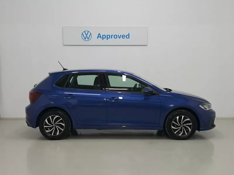 VOLKSWAGEN POLO Gasolina 2023 segunda-mano Jaén