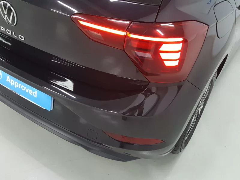 VOLKSWAGEN POLO Gasolina 2023 segunda-mano Jaén