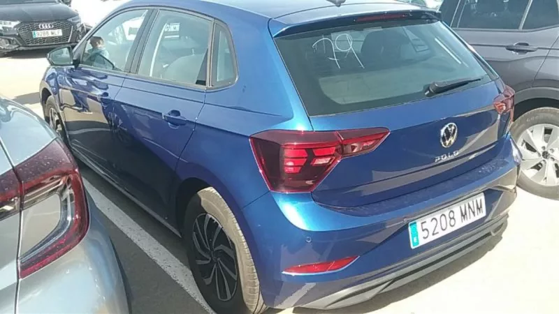 VOLKSWAGEN POLO Gasolina 2024 segunda-mano Jaén