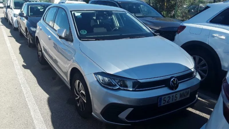 VOLKSWAGEN POLO Gasolina 2024 segunda-mano Jaén