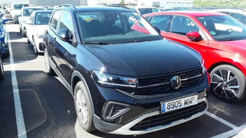 VOLKSWAGEN T-CROSS Gasolina 2024 segunda-mano Jaén