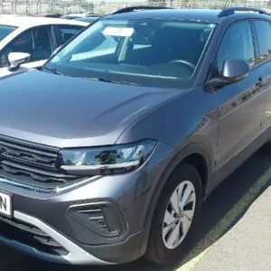 VOLKSWAGEN T-CROSS Gasolina 2024 segunda-mano Jaén