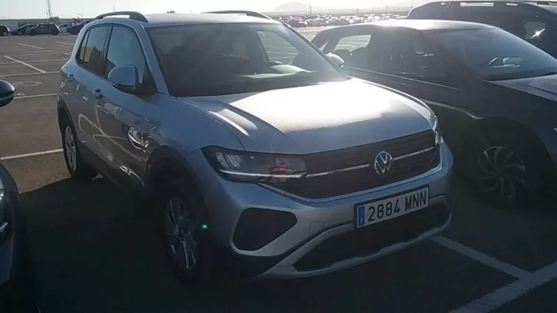 VOLKSWAGEN T-CROSS Gasolina 2024 segunda-mano Jaén