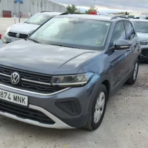 VOLKSWAGEN T-CROSS Gasolina 2024 segunda-mano Jaén