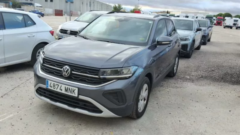 VOLKSWAGEN T-CROSS Gasolina 2024 segunda-mano Jaén