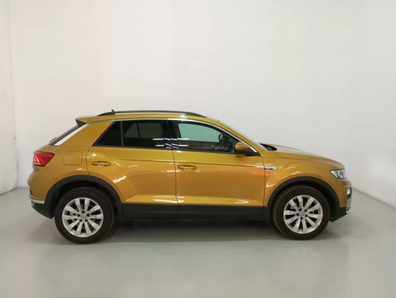 VOLKSWAGEN T-ROC Gasolina 2019 segunda-mano Jaén