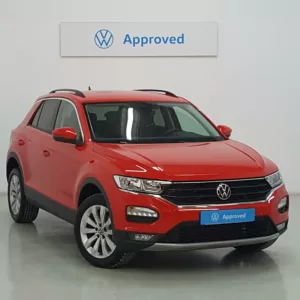 VOLKSWAGEN T-ROC Gasolina 2021 segunda-mano Jaén