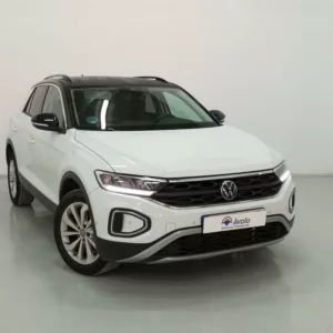 VOLKSWAGEN T-ROC Gasolina 2023 segunda-mano Jaén