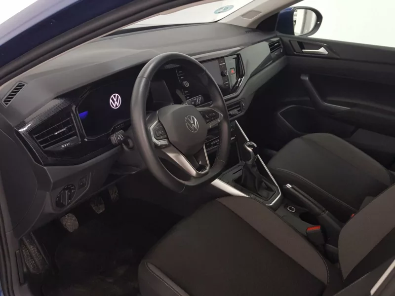 VOLKSWAGEN TAIGO Gasolina 2023 segunda-mano Jaén