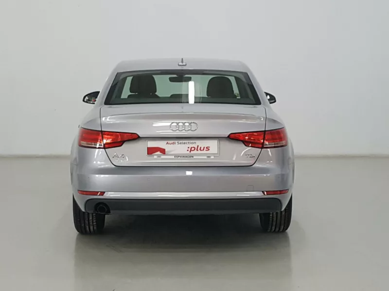 AUDI A4 Diesel 2018 segunda-mano Jaén